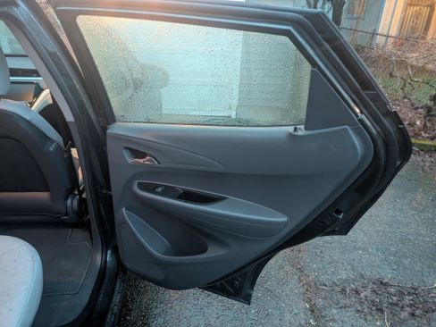 Used 2021 Chevrolet Bolt LT image 13