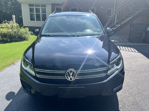 Used 2015 Volkswagen Tiguan S image 13