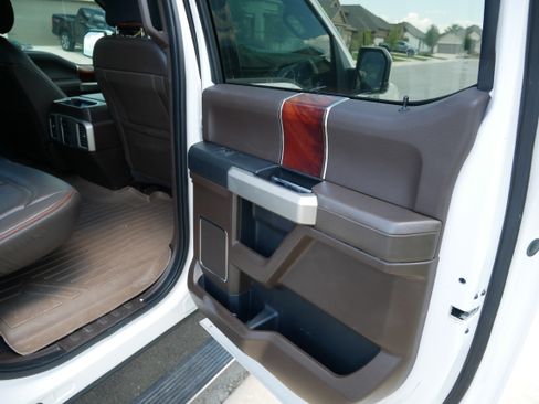 Used 2015 Ford F150 King Ranch w/ Equipment Group 601A Luxury image 13