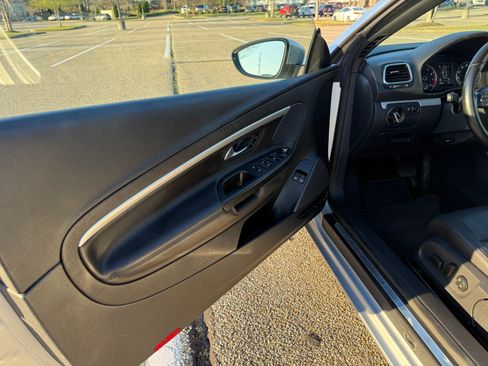 Used 2013 Volkswagen Eos Komfort image 10