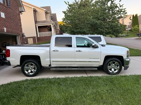 Used 2018 Chevrolet Silverado 1500 LTZ w/ Texas Edition RWD image 4