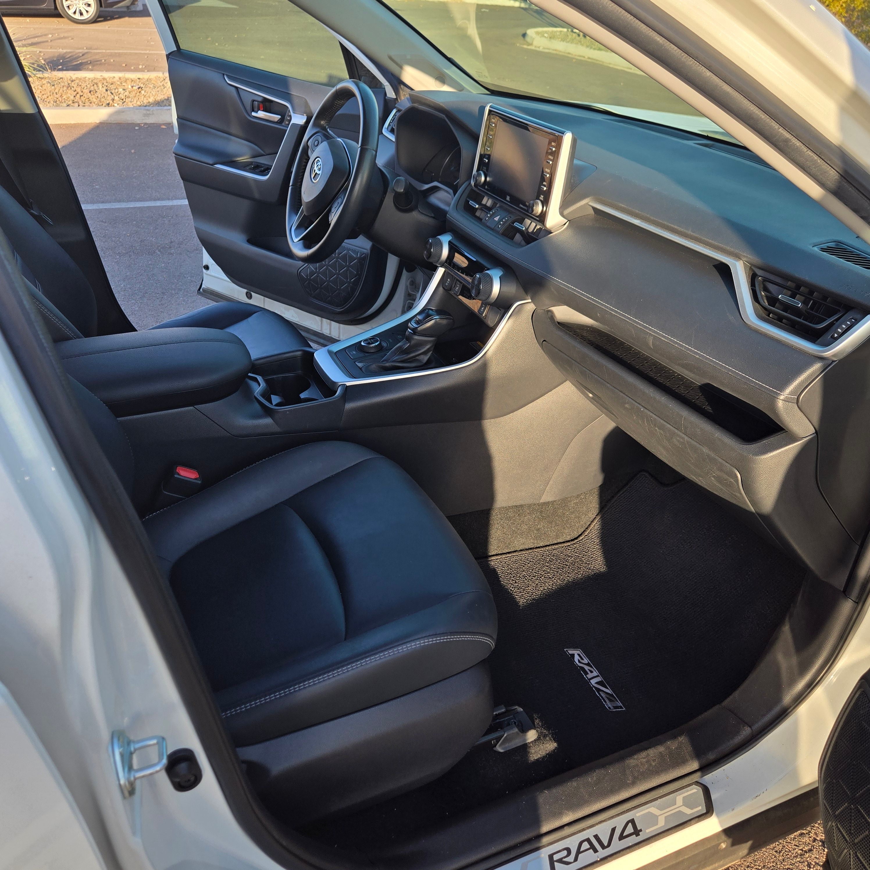Used 2021 Toyota RAV4 XLE Premium AWD/4WD image 13