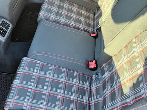 Used 2019 Volkswagen GTI S image 19