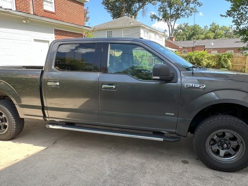 Used 2016 Ford F150 XLT w/ Equipment Group 302A Luxury image 4