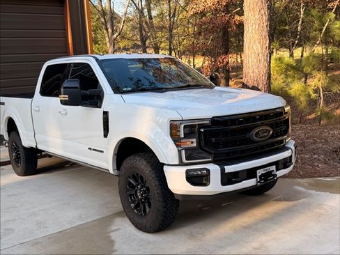 Used 2021 Ford F250 Lariat image 9