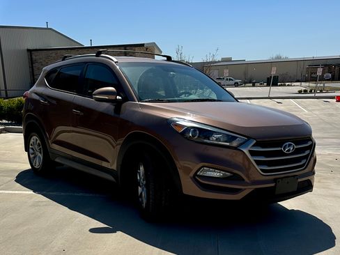 Used 2017 Hyundai Tucson SE Plus image 4