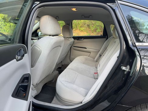 Used 2012 Chevrolet Impala LT image 11