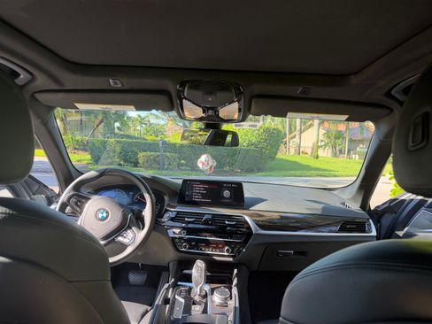 Used 2019 BMW 540i w/ Executive Package RWD image 20