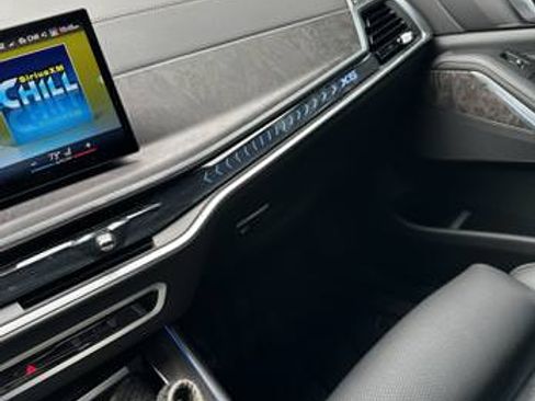 Used 2025 BMW X5 xDrive40i w/ Parking Assistance Package image 15