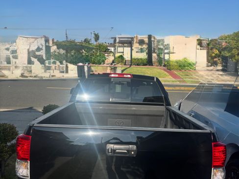 Used 2011 Toyota Tundra 2WD Double Cab w/ Tow Pkg image 5
