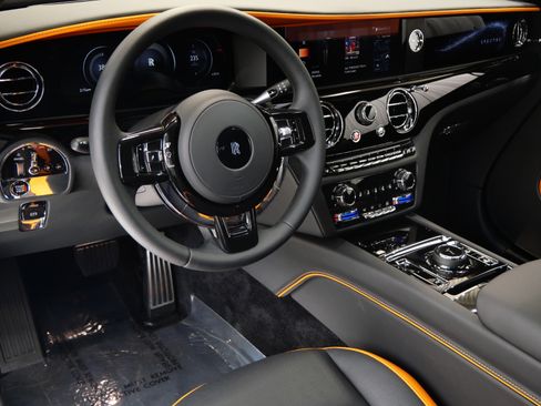 Used 2025 Rolls-Royce Spectre w/ Spectre Launch Package image 14