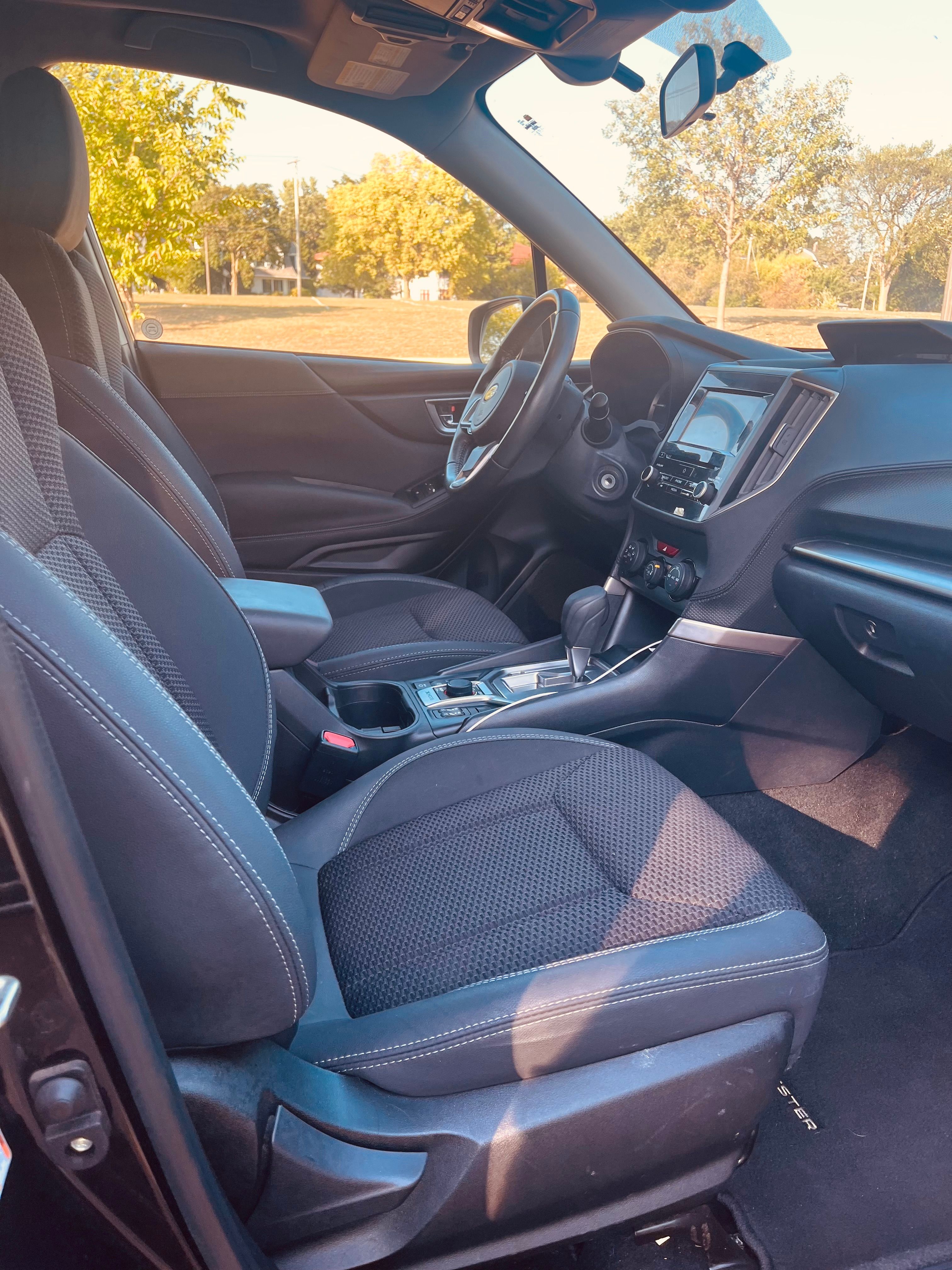 Used 2019 Subaru Forester Premium w/ All-Weather Package AWD/4WD image 12