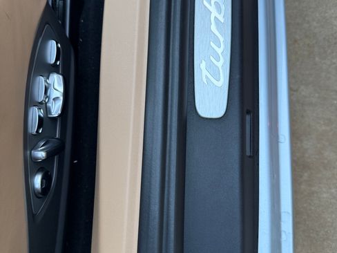 Used 2014 Porsche 911 Turbo S image 23