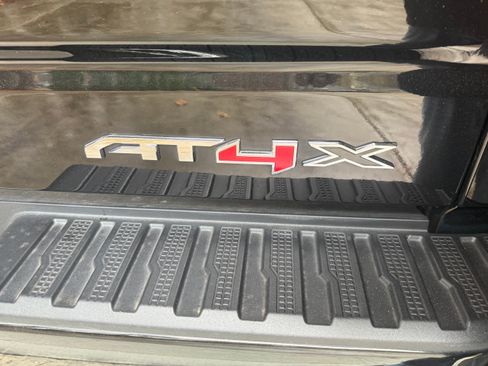 Used 2023 GMC Sierra 1500 AT4X image 16