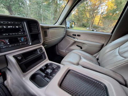Used 2003 Chevrolet Silverado 2500 LT image 13