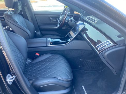 Used 2025 Mercedes-Benz S 580 4MATIC Sedan image 20