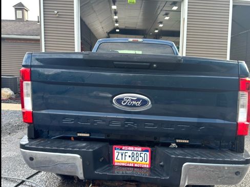 Used 2016 Ford F250 XLT w/ XLT Value Package image 5