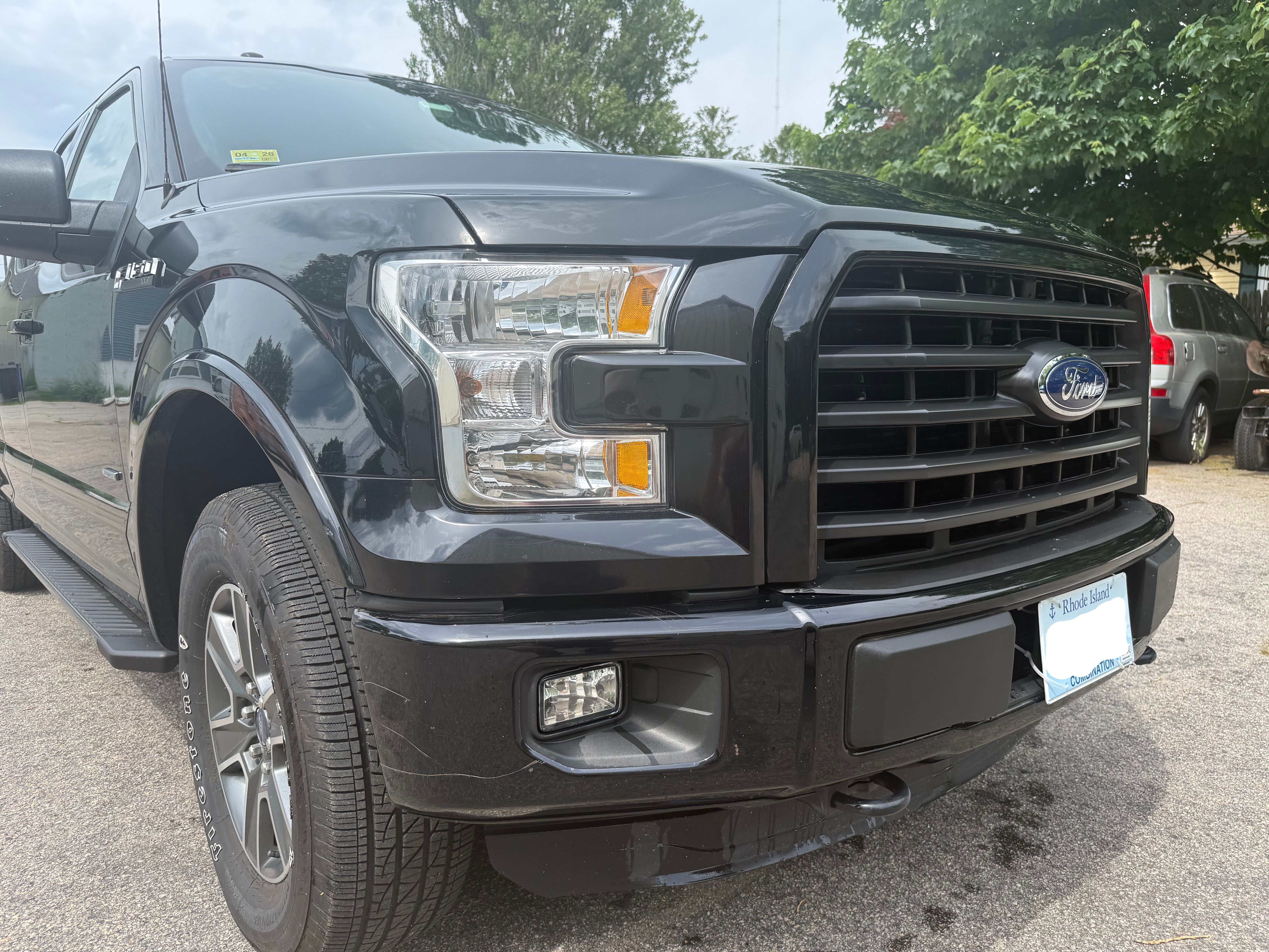 Used 2016 Ford F150 XLT w/ Equipment Group 302A Luxury AWD/4WD image 8