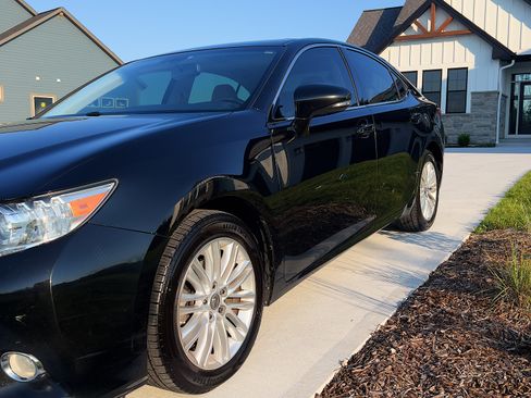 Used 2013 Lexus ES 350 w/ Premium Pkg FWD image 6