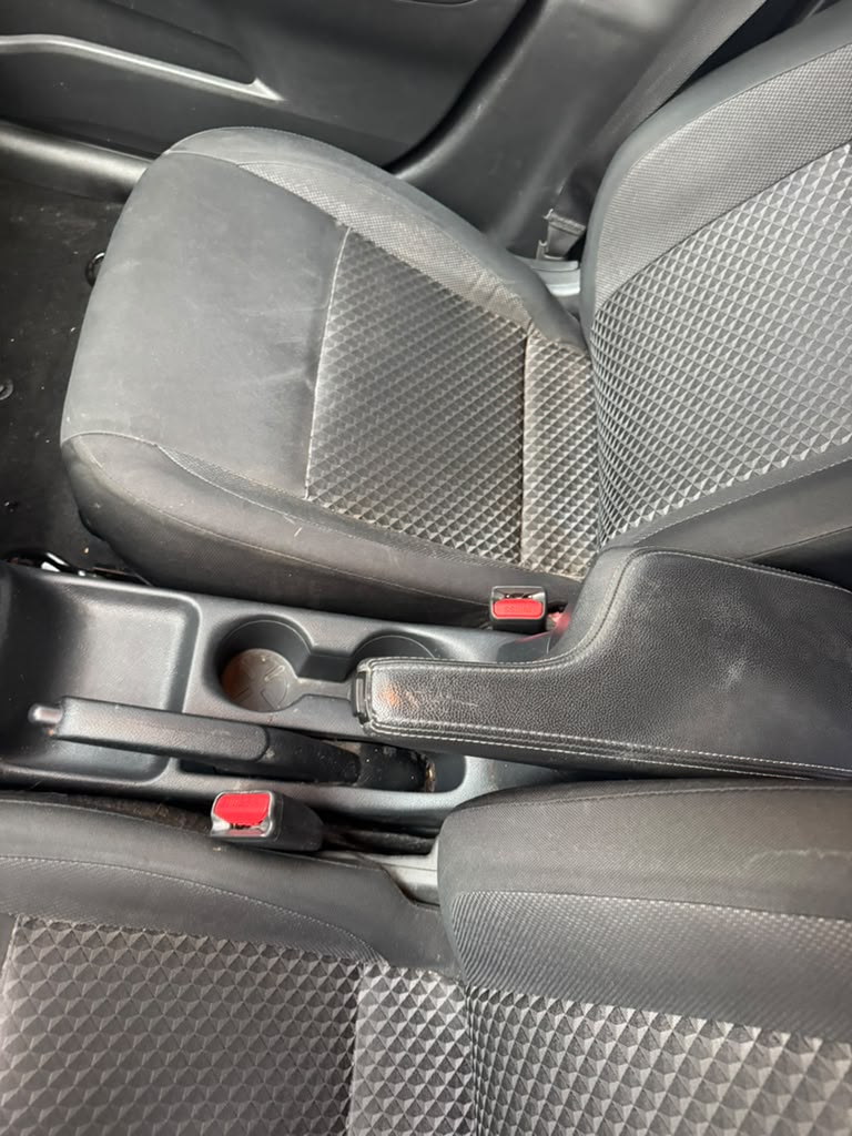 Used 2020 Nissan Versa S FWD image 10