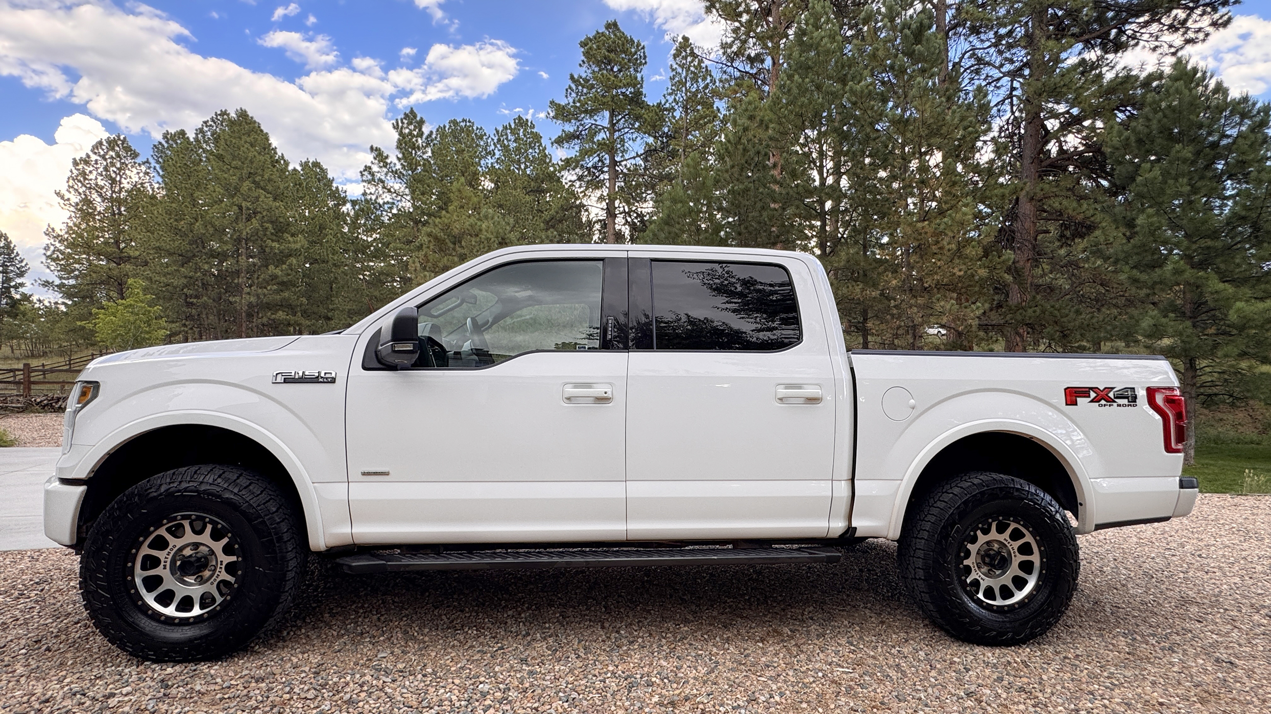 Used 2017 Ford F150 XLT w/ Equipment Group 302A Luxury AWD/4WD image 10