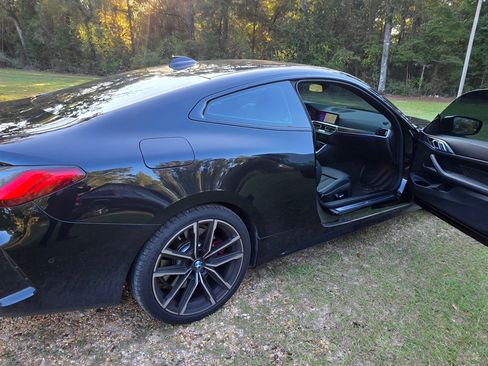 Used 2023 BMW 430i Coupe w/ M Sport Package image 5