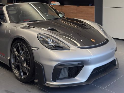 Used 2025 Porsche 718 Boxster Spyder RS RWD image 9