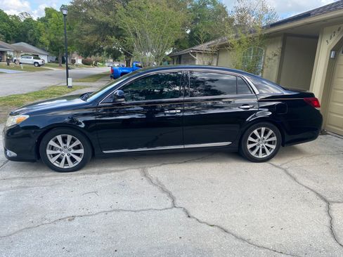 Used 2012 Toyota Avalon Limited image 4