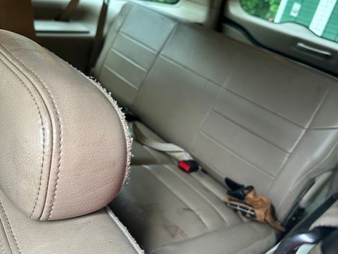 Used 2004 Ford Excursion Limited image 6