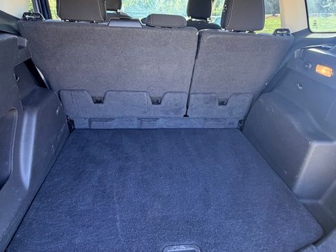 Used 2018 Ford Escape SE image 8