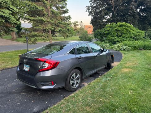 Used 2019 Honda Civic LX image 4