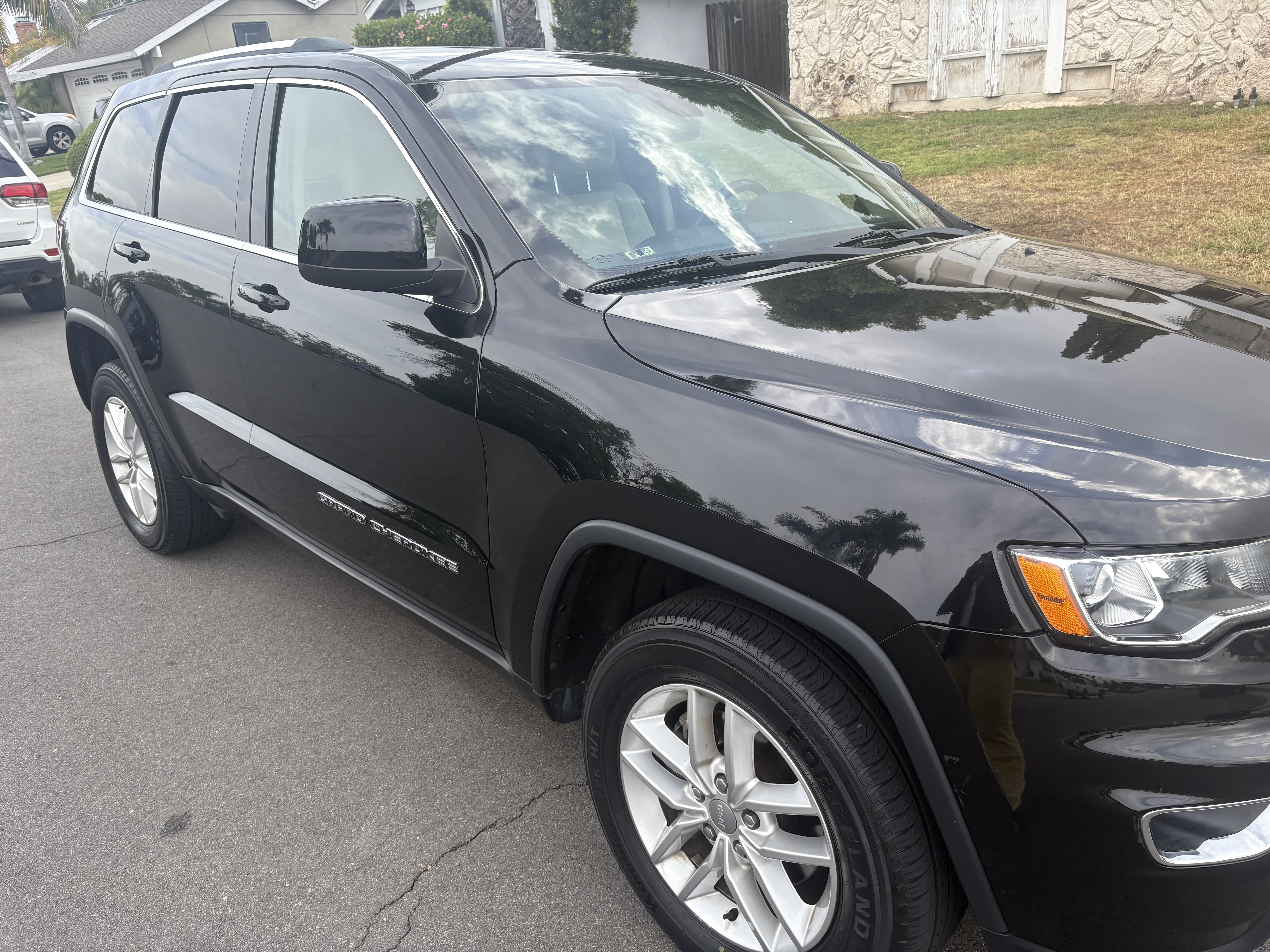 Used 2018 Jeep Grand Cherokee Laredo RWD image 10