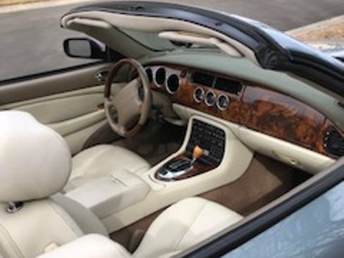 Used 2005 Jaguar XK8 Convertible image 4