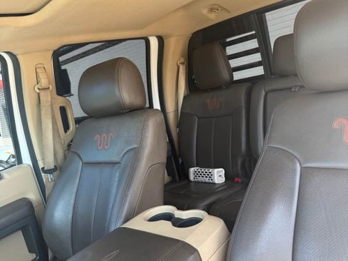 Used 2016 Ford F250 King Ranch w/ FX4 Off-Road Package AWD/4WD image 4