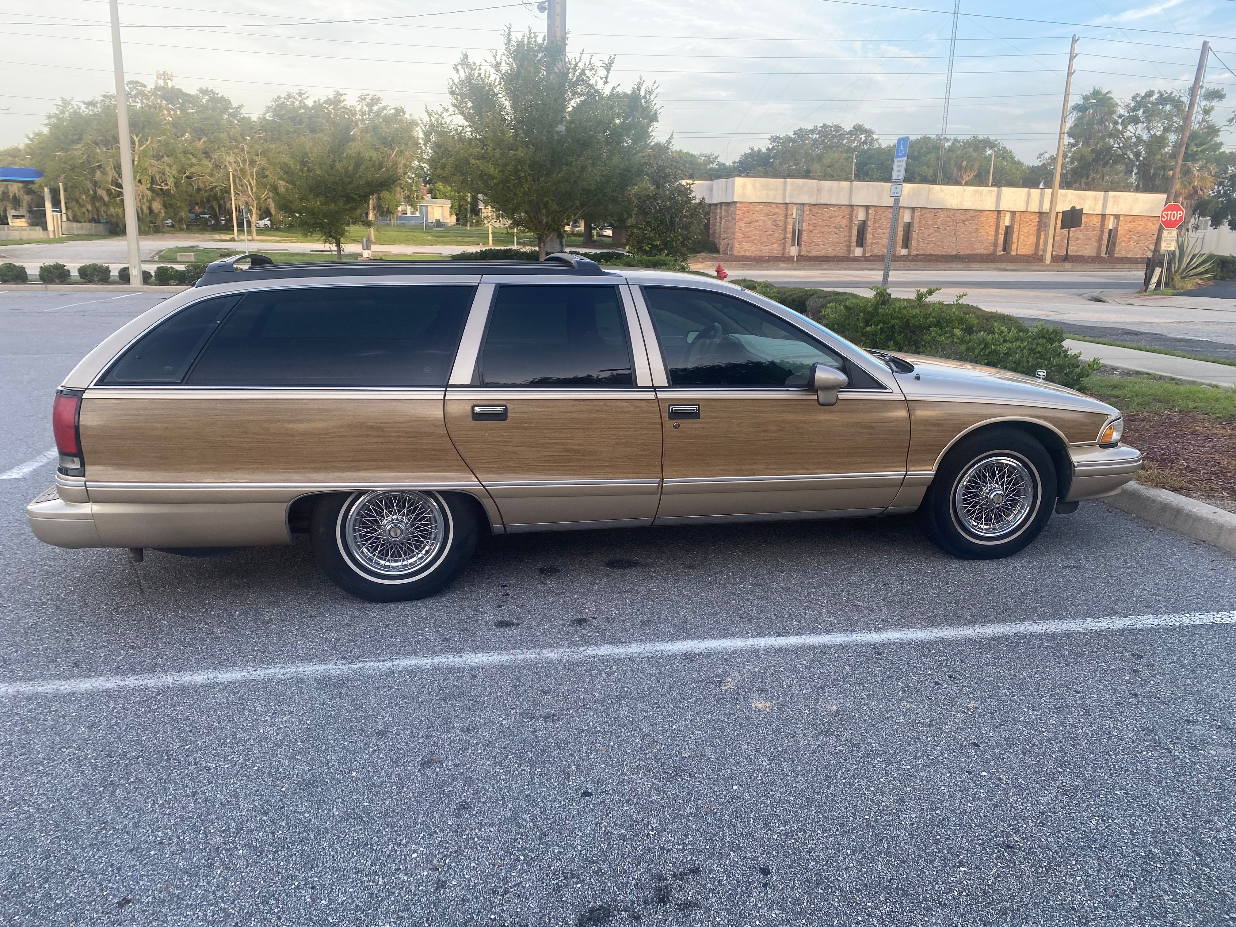 Used 1994 Chevrolet Caprice Classic RWD image 1