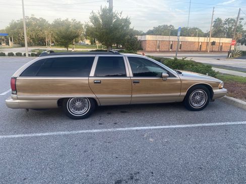 Used 1994 Chevrolet Caprice Classic RWD image 1
