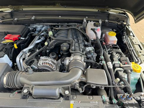 Used 2025 Jeep Wrangler Rubicon w/ Steel Bumper Group image 15