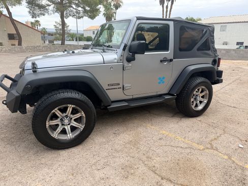 Used 2017 Jeep Wrangler Sport w/ Quick Order Package 24S AWD/4WD image 1