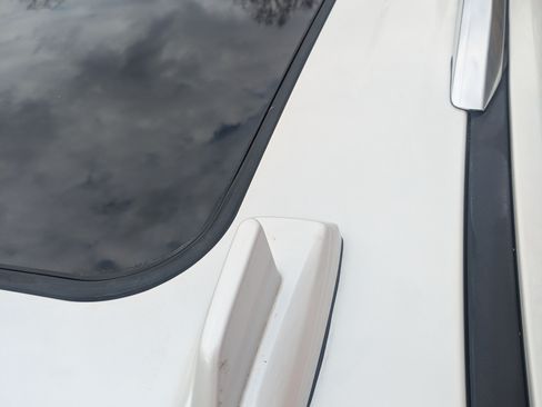 Used 2022 Cadillac Escalade Premium Luxury image 9