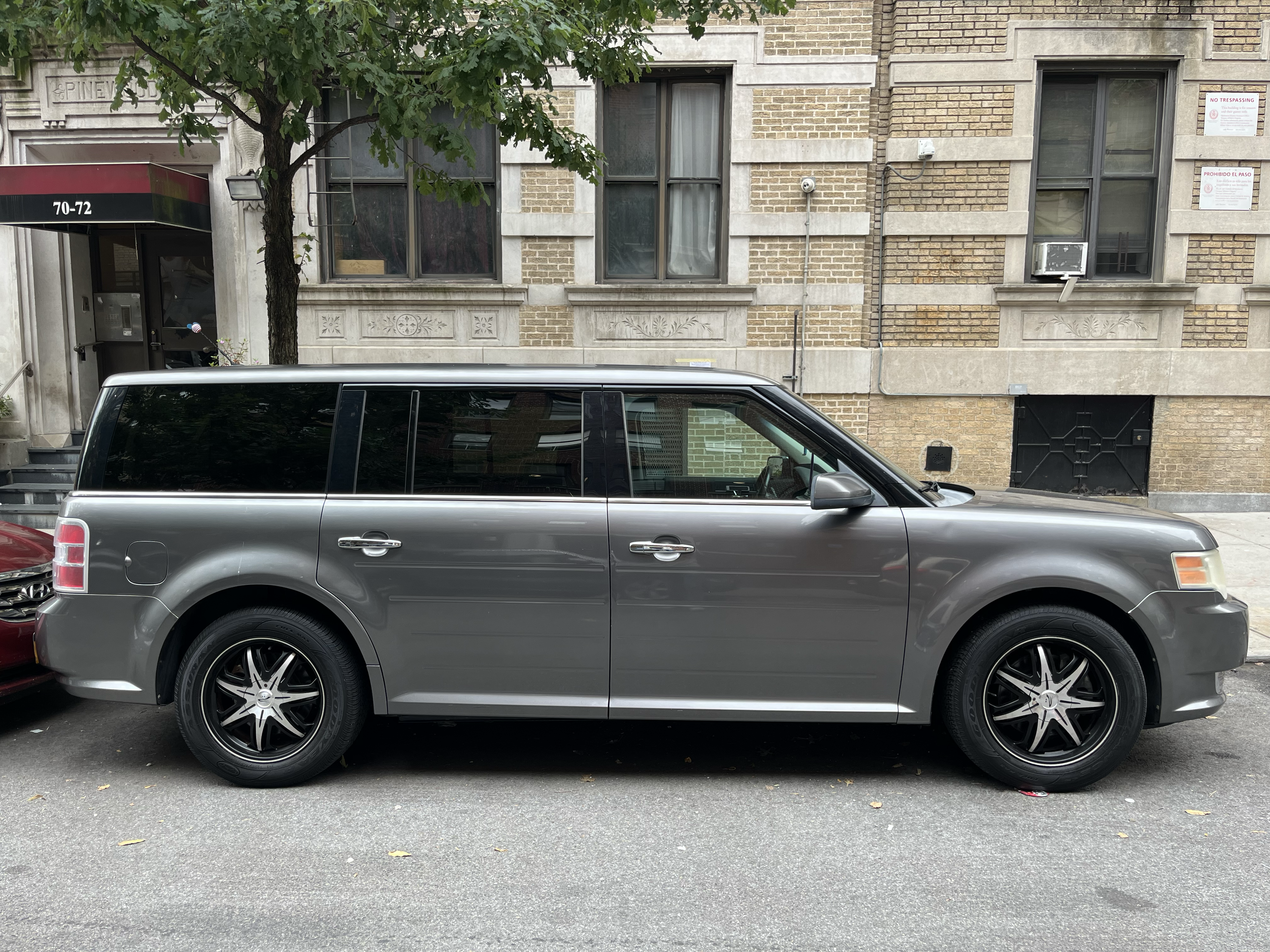 Used 2009 Ford Flex SEL AWD/4WD image 4