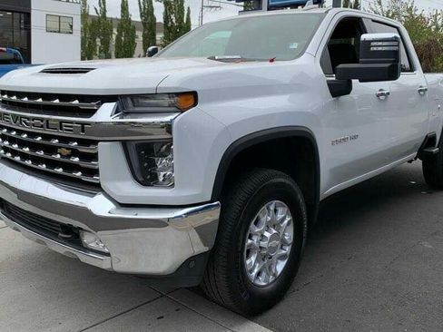 Used 2020 Chevrolet Silverado 2500 LTZ AWD/4WD image 4