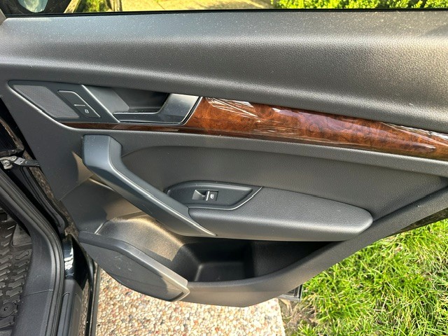 Used 2019 Audi Q5 2.0T Premium AWD/4WD image 13