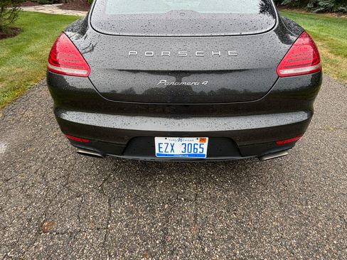 Used 2015 Porsche Panamera 4 AWD/4WD image 8