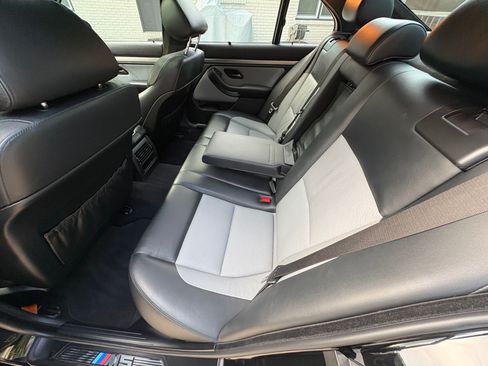 Used 2002 BMW M5 RWD image 25