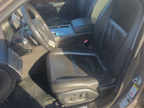 Used 2011 Jaguar XF image 11