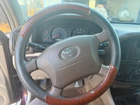 Used 2001 Toyota Land Cruiser image 16