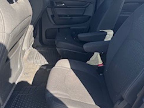 Used 2014 GMC Acadia SLE image 8