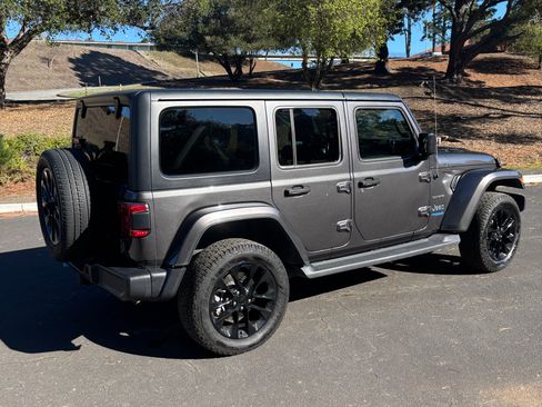 Used 2022 Jeep Wrangler Unlimited Sahara w/ Cold Weather Group image 2