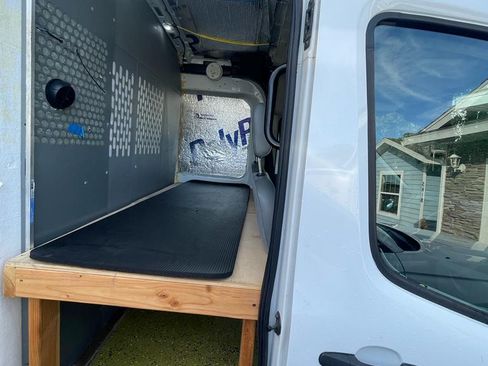 Used 2016 Ford Transit 250 148 Medium Roof image 12