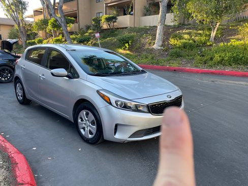 Used 2018 Kia Forte LX image 5